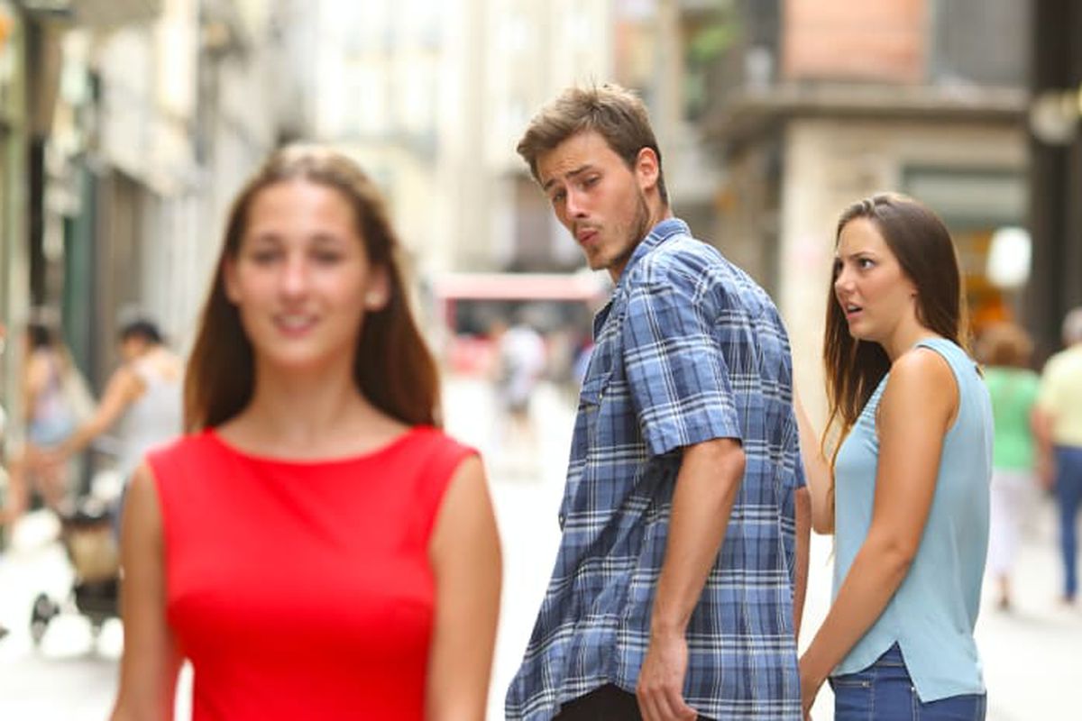 Distracted Boyfriend meme about Porter Road